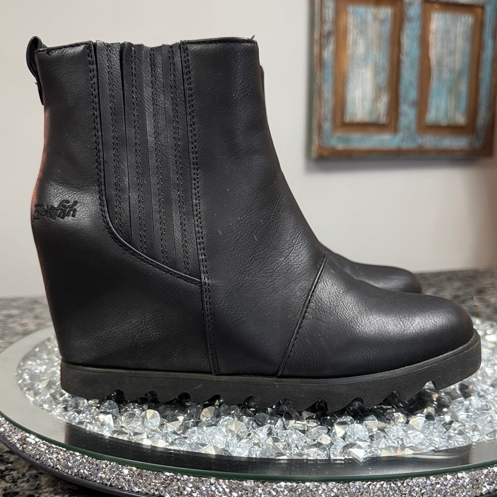 Blowfish Black Wedge Booties EUC 7.5